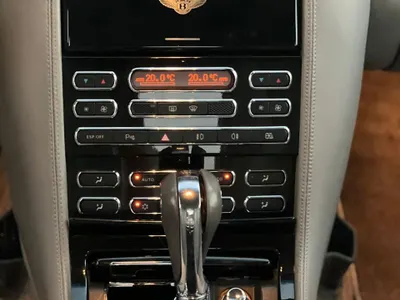 2006 بنتلي ارناج