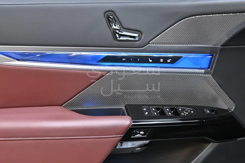 2024 بي ام دبليو الفئة السابعة 735أي