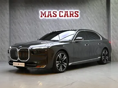 2024 بي ام دبليو الفئة السابعة 735أي