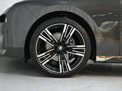 2024 بي ام دبليو الفئة السابعة 735أي