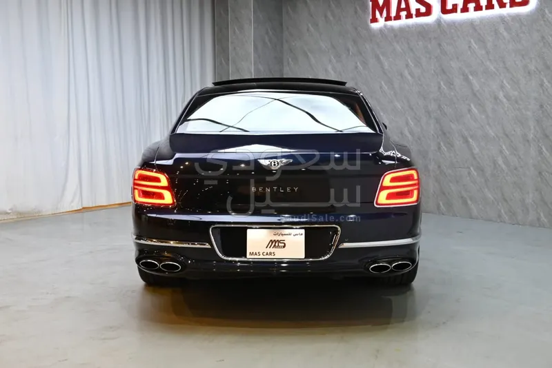 2021 بنتلي كونتيننتل فلاينج سبير سبيد