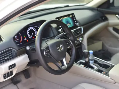 2019 هوندا اكورد اي اكس ال