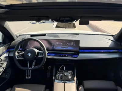 2024 بي ام دبليو الفئة الخامسة 520 أي إم كت