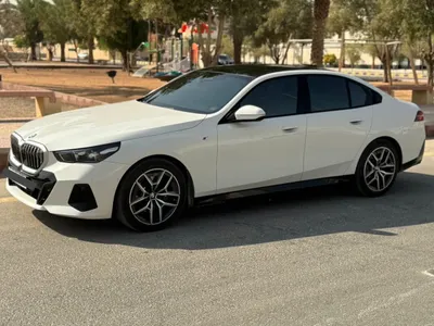 2024 بي ام دبليو الفئة الخامسة 520 أي إم كت