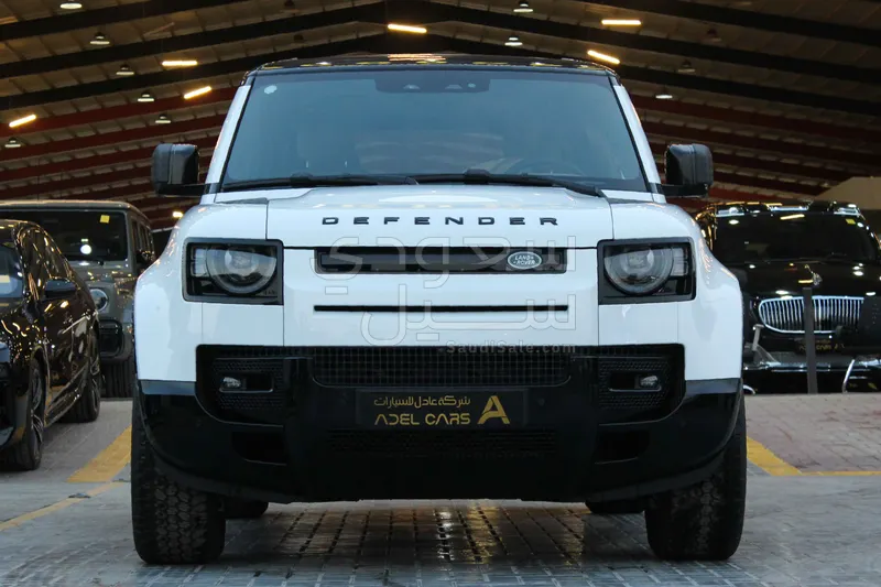 2025 Land Rover Defender X dynamic