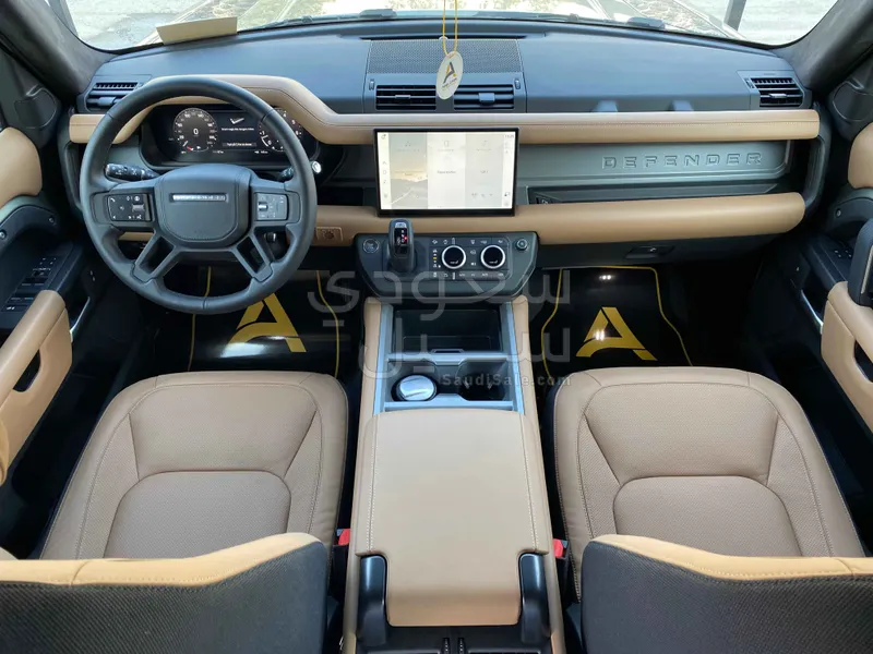 2025 Land Rover Defender X dynamic