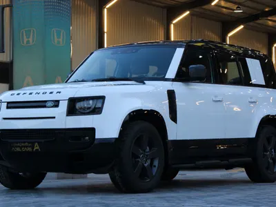 2025 Land Rover Defender X dynamic