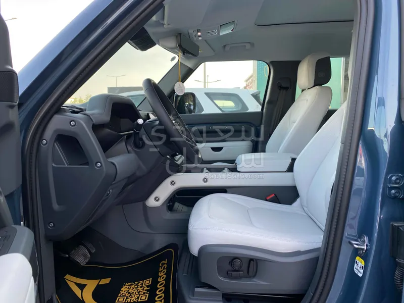 2025 Land Rover Defender 110