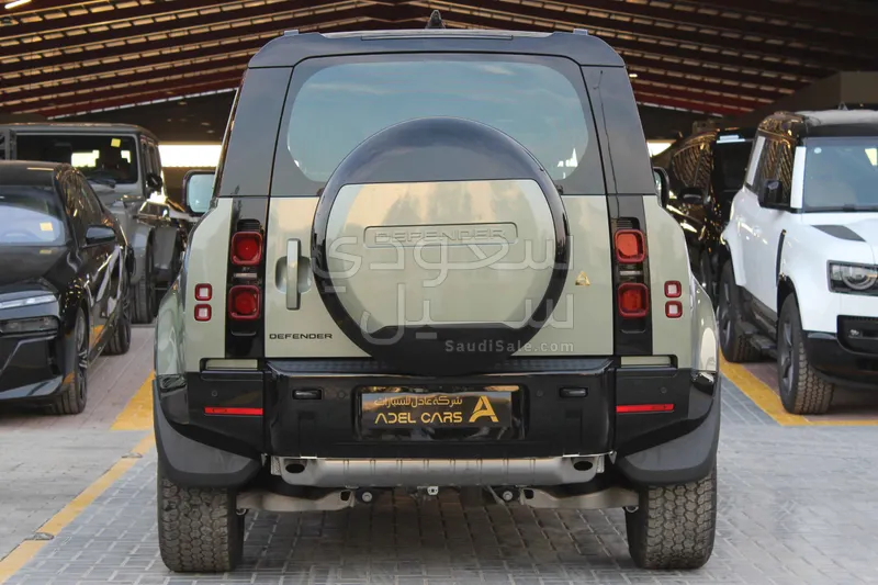 2025 Land Rover Defender HSE