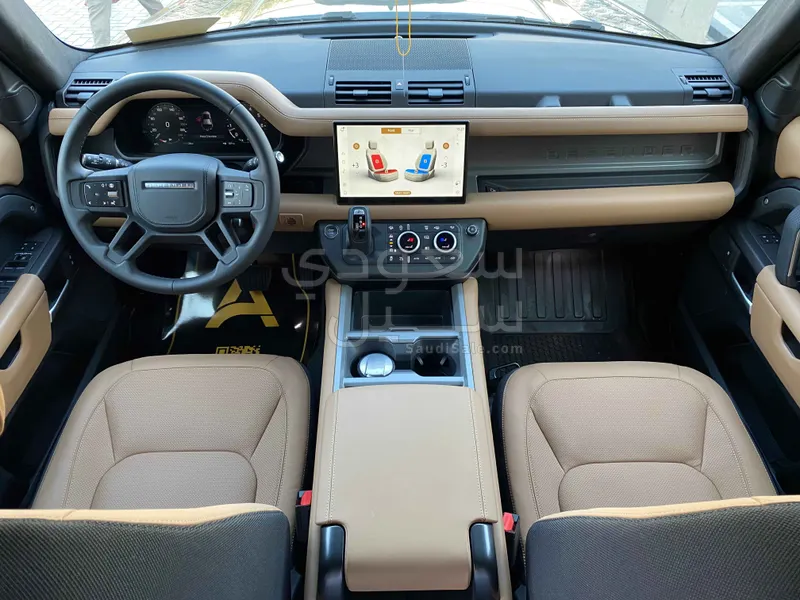 2025 Land Rover Defender HSE