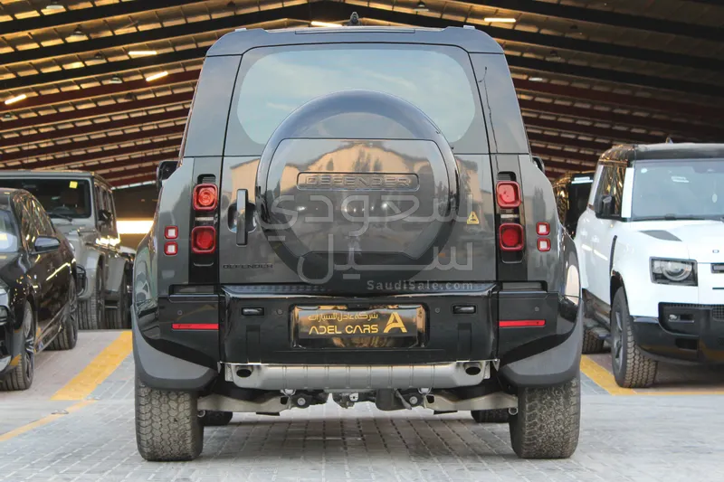 2025 Land Rover Defender HSE