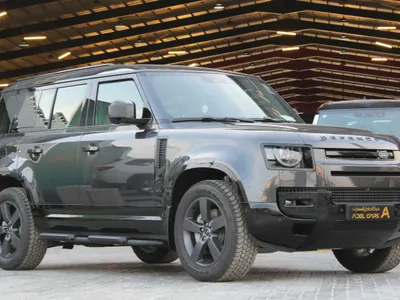 2025 Land Rover Defender HSE