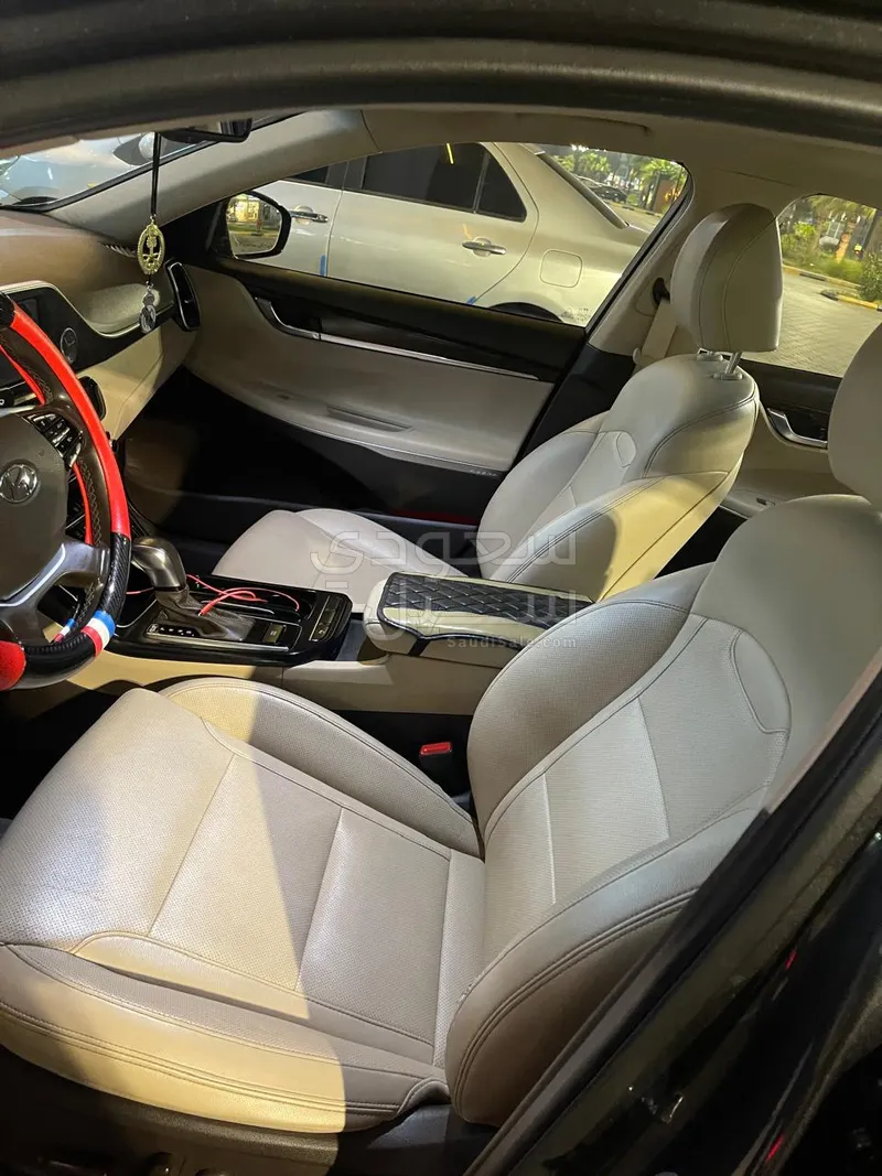 2020 هيونداي ازيرا