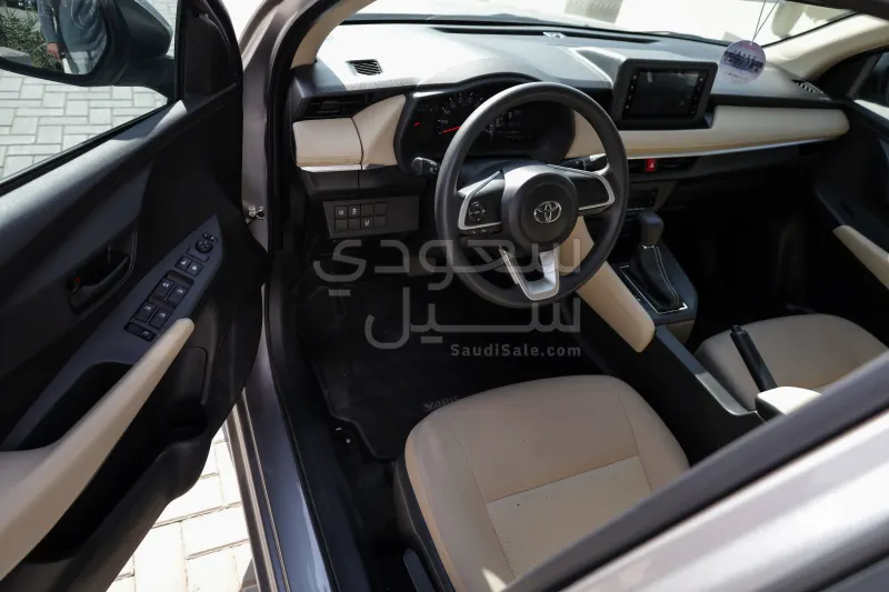 2024 تويوتا ياريس