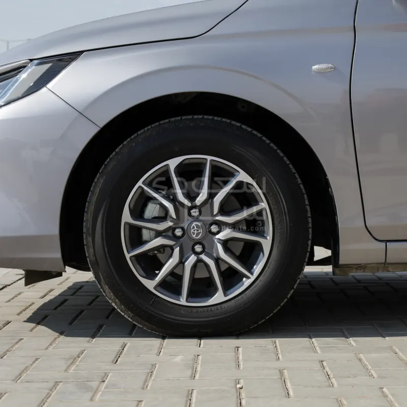 2024 تويوتا ياريس