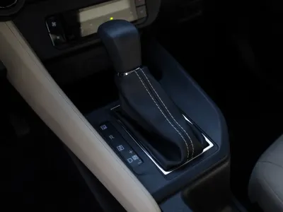 2024 تويوتا ياريس