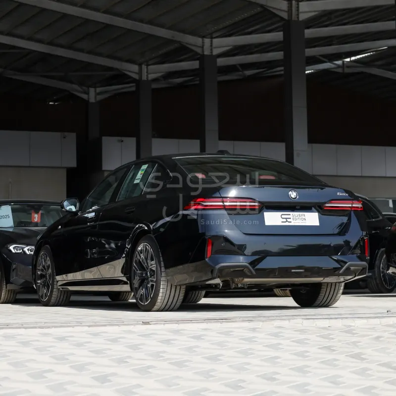 2026 بي ام دبليو الفئة الخامسة 520 أي