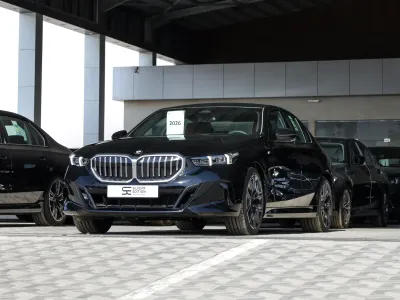 2026 بي ام دبليو الفئة الخامسة 520 أي