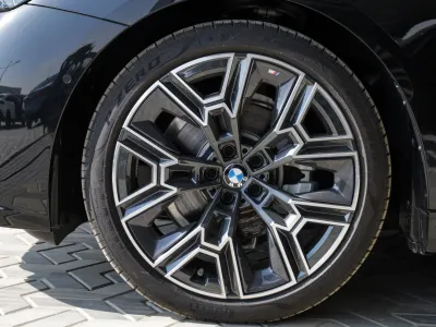 2026 بي ام دبليو الفئة الخامسة 520 أي