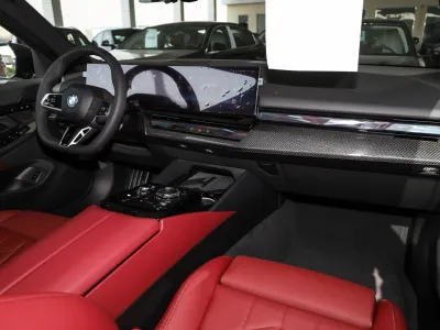 2026 بي ام دبليو الفئة الخامسة 520 أي