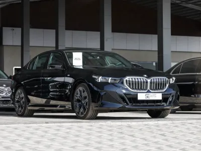 2026 بي ام دبليو الفئة الخامسة 520 أي