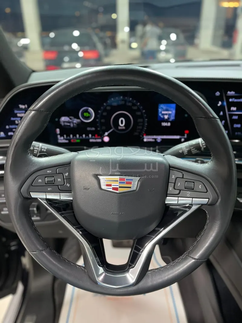 2024 كاديلاك اسكاليد سبورت