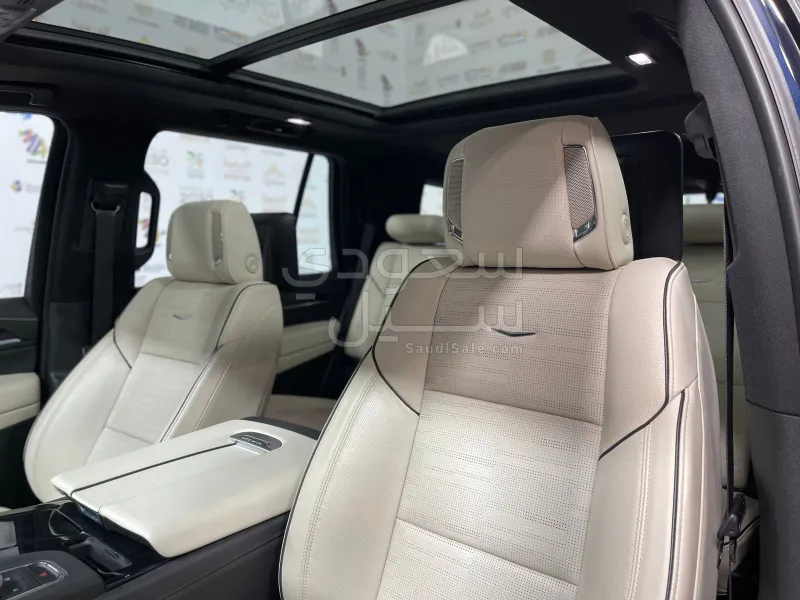 2024 كاديلاك اسكاليد سبورت