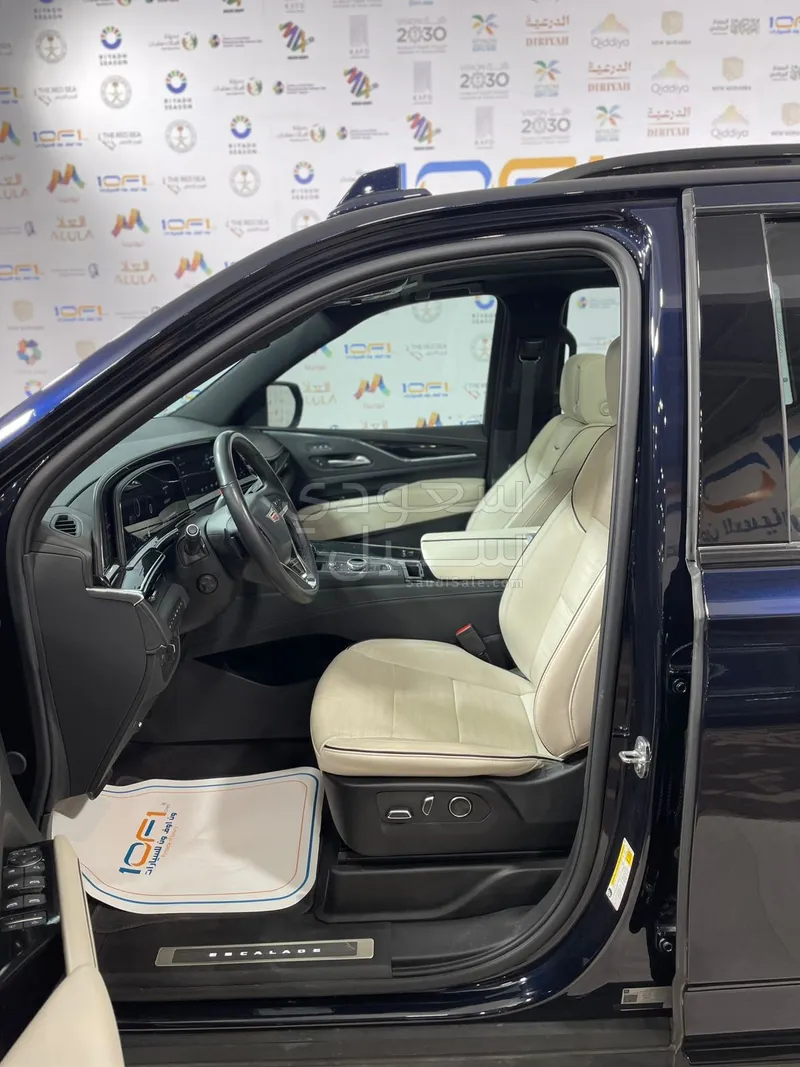 2024 كاديلاك اسكاليد سبورت