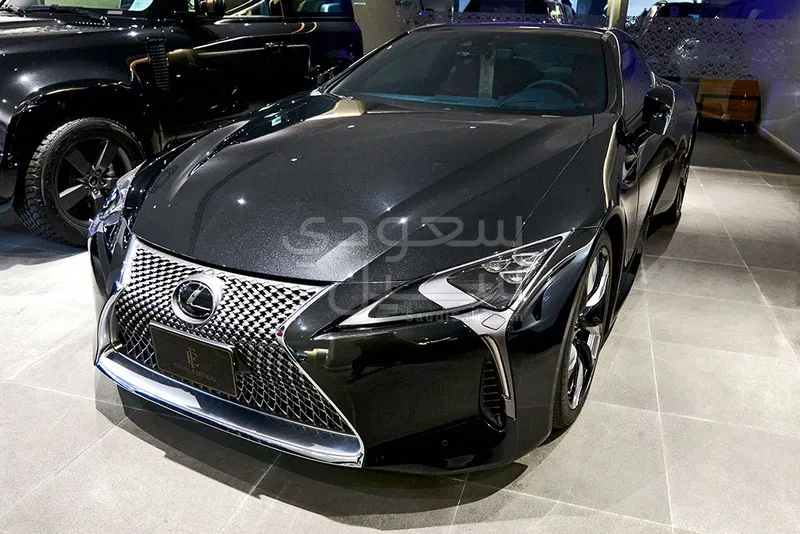 2025 لكزس إل سي 500