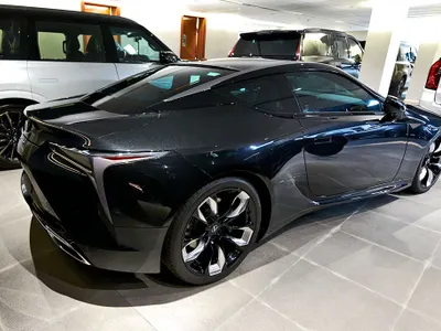 2025 لكزس إل سي 500