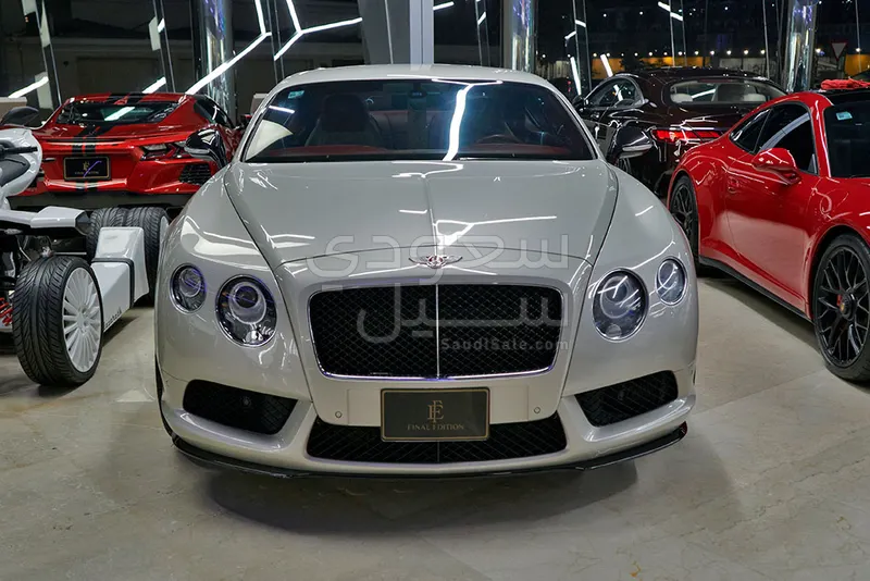 2015 بنتلي كونتيننتل جي تي