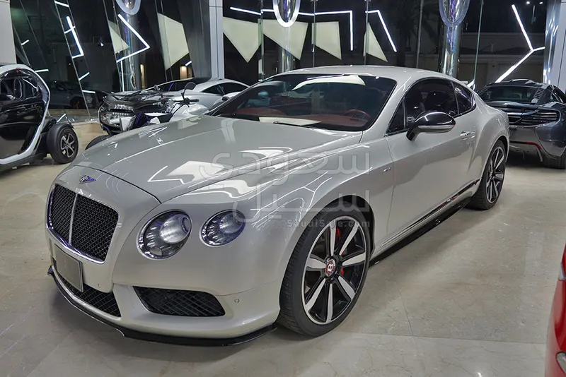 2015 بنتلي كونتيننتل جي تي