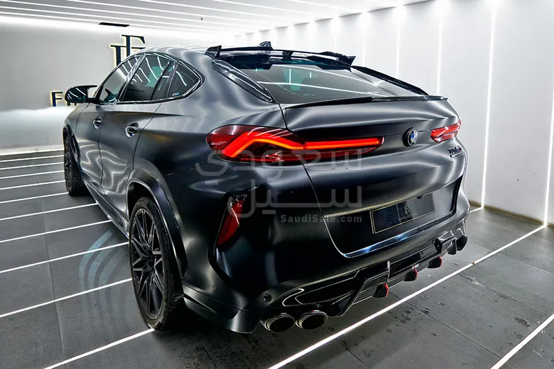 2021 بي ام دبليو الفئة اكس 6 إم كومبيتيشن