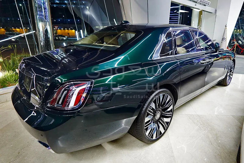 2025 رولز رويس قوست