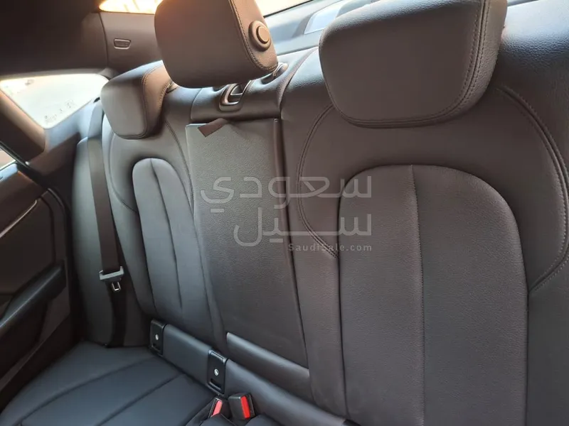 2021 بي ام دبليو الفئة الثانية 218 أي