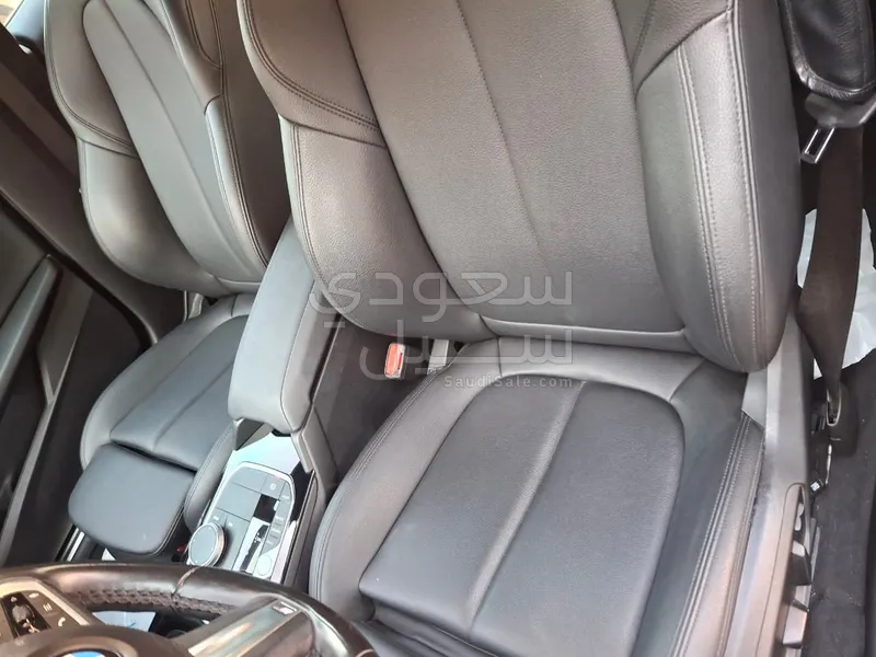 2021 بي ام دبليو الفئة الثانية 218 أي