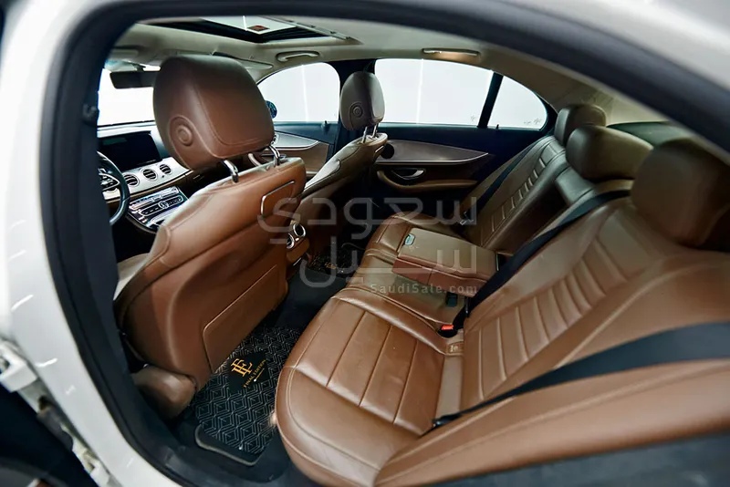 2019 مرسيدس - بنز إي 200