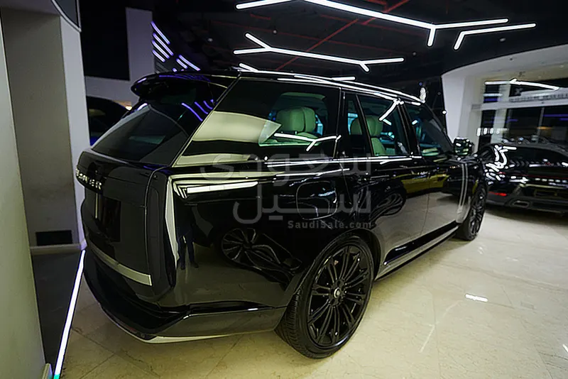2024 لاند روفر رينج روفر اوتوبيوغرافي