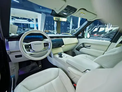 2024 لاند روفر رينج روفر اوتوبيوغرافي