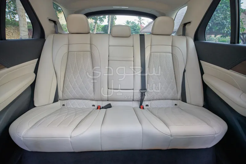 2022 مرسيدس - بنز جي إل إي 63إس أي إم جي