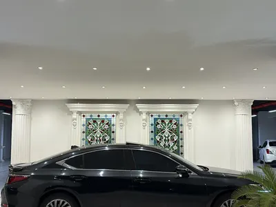 2024 لكزس آي إس 300 سي