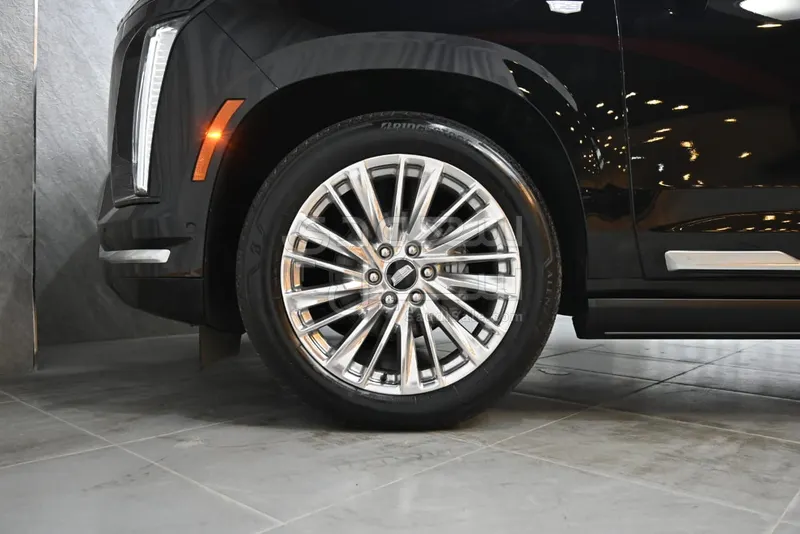 2025 Cadillac Escalade Premium