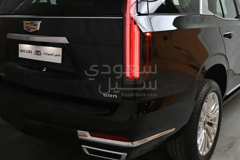 2025 Cadillac Escalade Premium