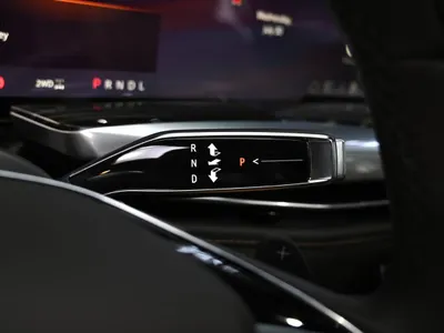 2025 Cadillac Escalade Premium