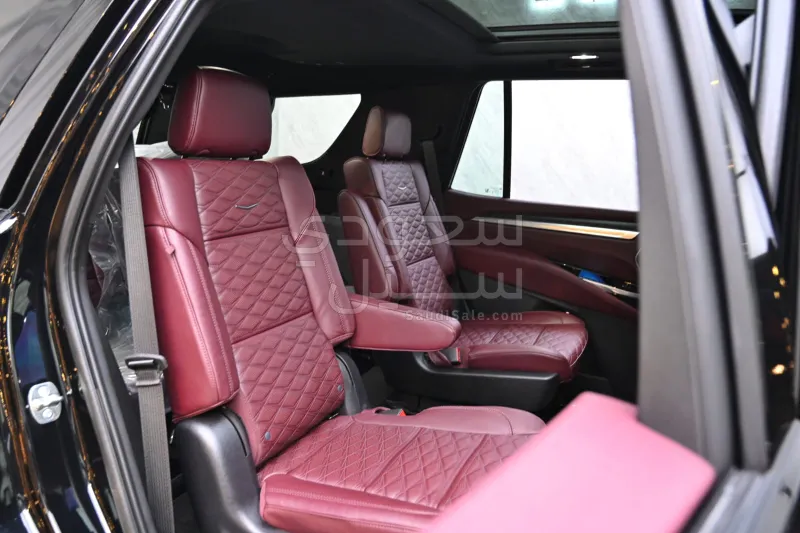 2025 Cadillac Escalade Sport