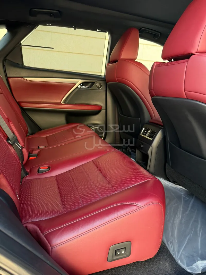 2017 لكزس أر إكس 350 إف