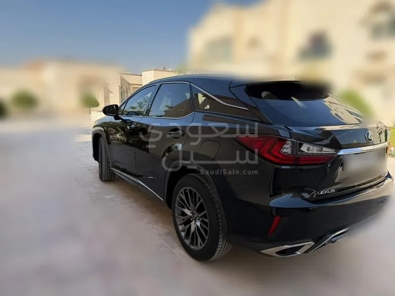 2017 لكزس أر إكس 350 إف