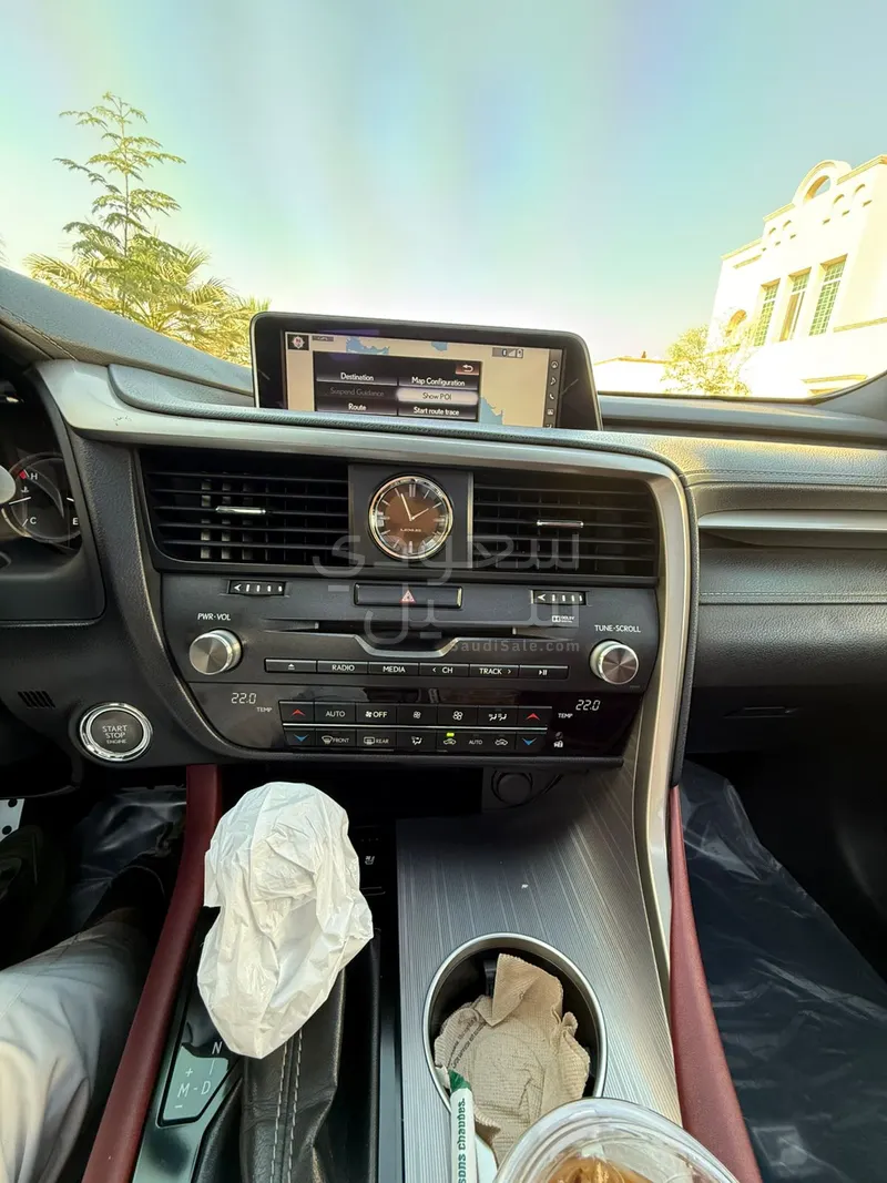 2017 لكزس أر إكس 350 إف