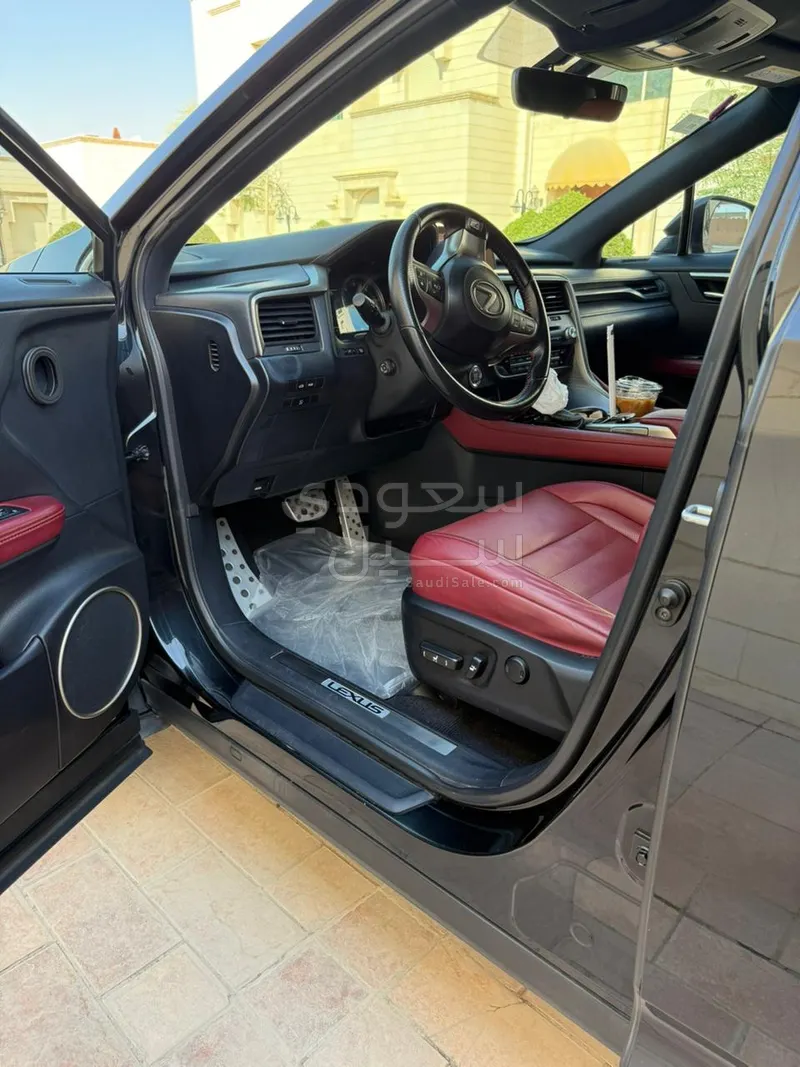 2017 لكزس أر إكس 350 إف