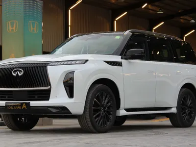 2025 انفينيتي كيو اكس 80